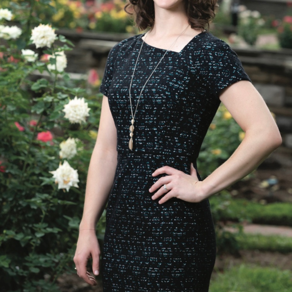 Maggy London floral lace fitted asymmetrical neckline black/ green dress Size 10
